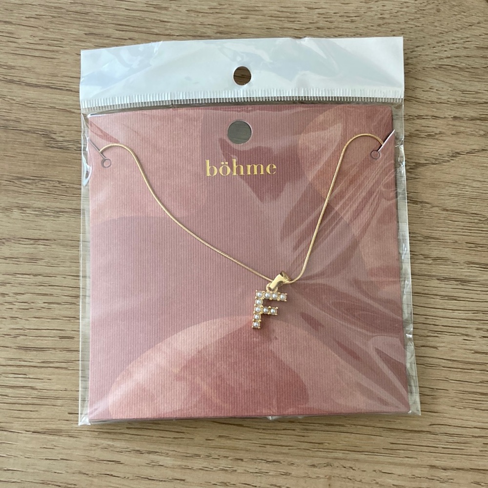 Bohme “F” Initial pearl necklace NWT